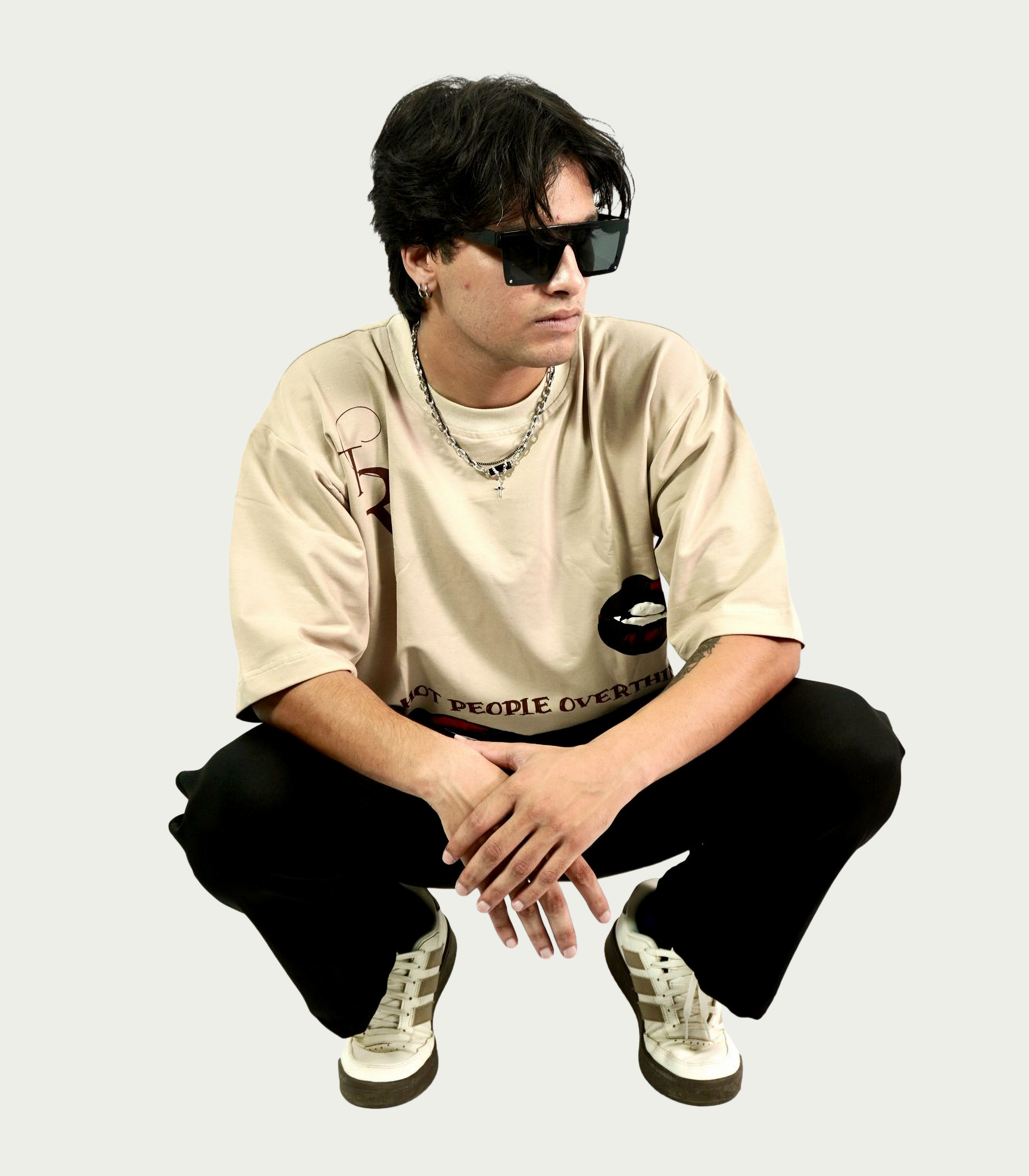 TAMRAT oversized boxy fit Lycra-loop graphic t-shirt lifestyle shot
